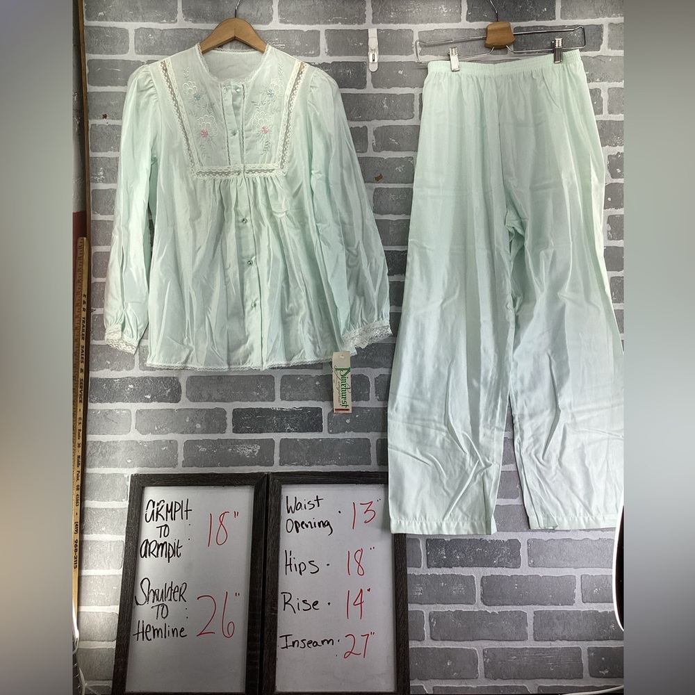 Vintage‎ Pinehurst Light Green cottagecore Embroidered Pajama Set Medium New